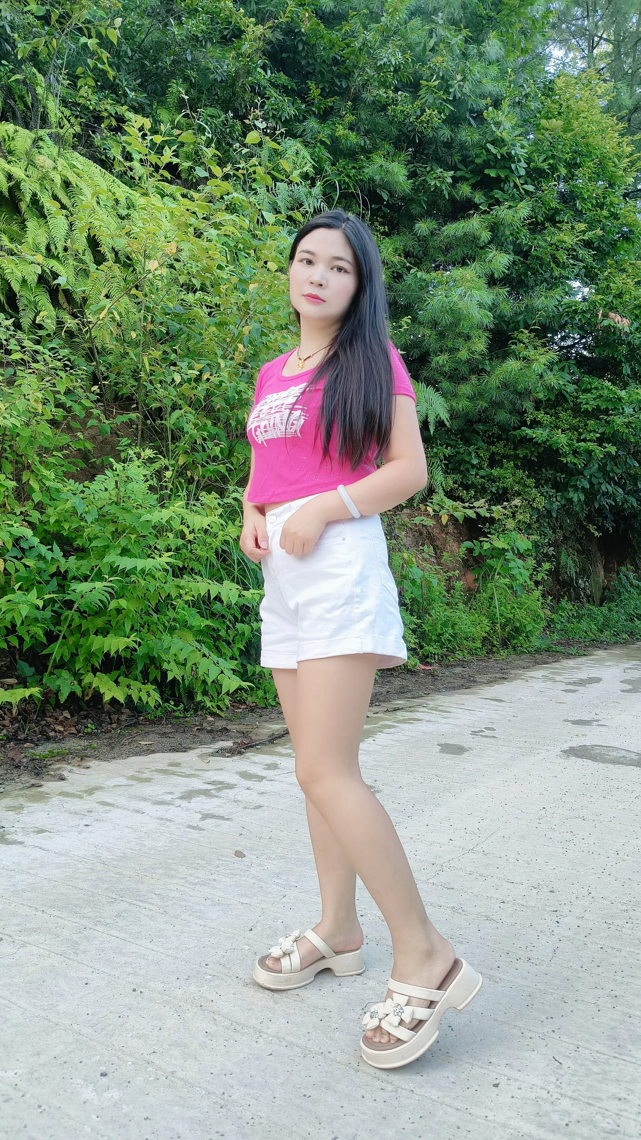 山里姑娘