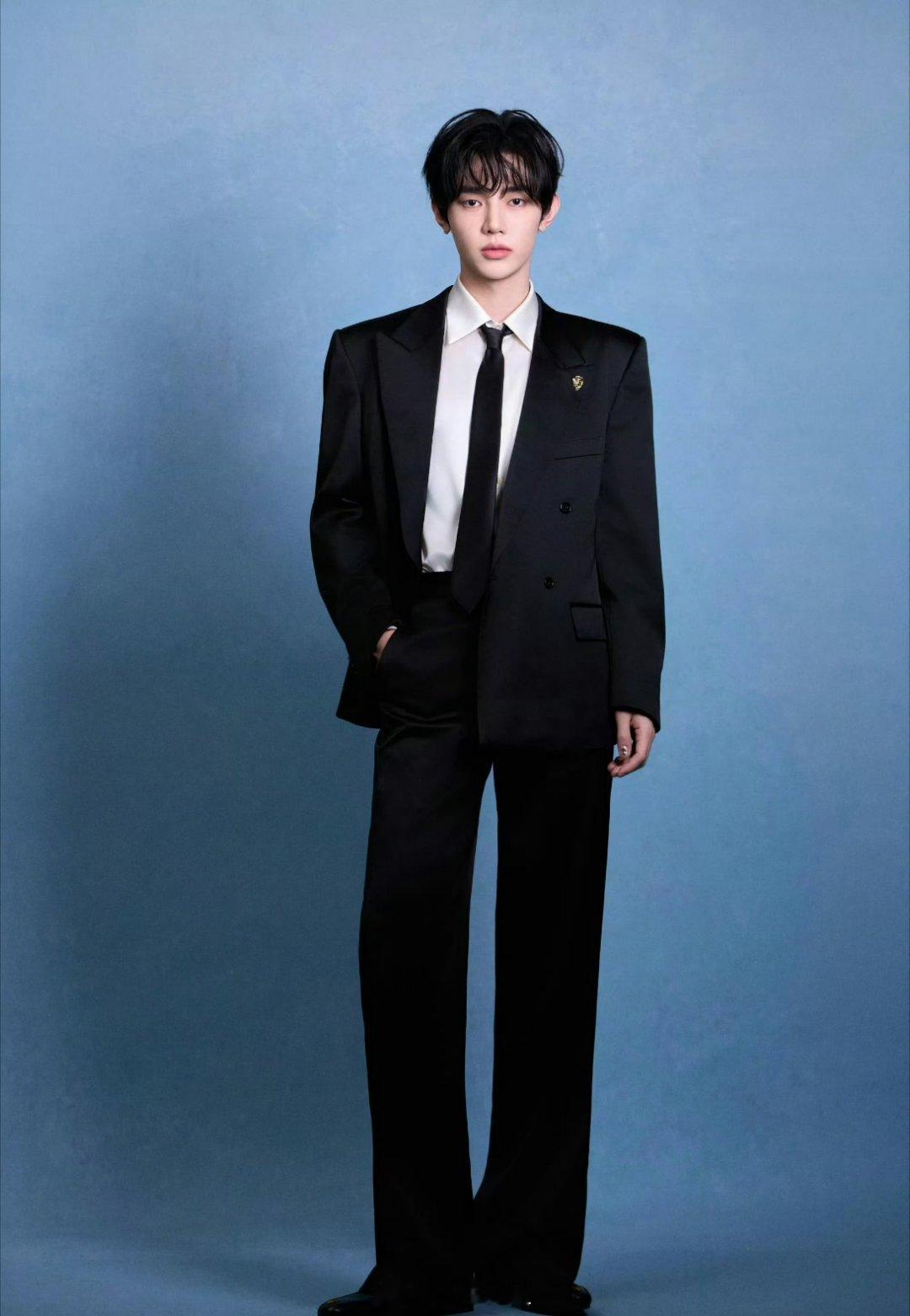 被Gucci官方出来认领到的男艺人有肖战、张凌赫、宋威龙、刘耀文、章昊，你最喜欢