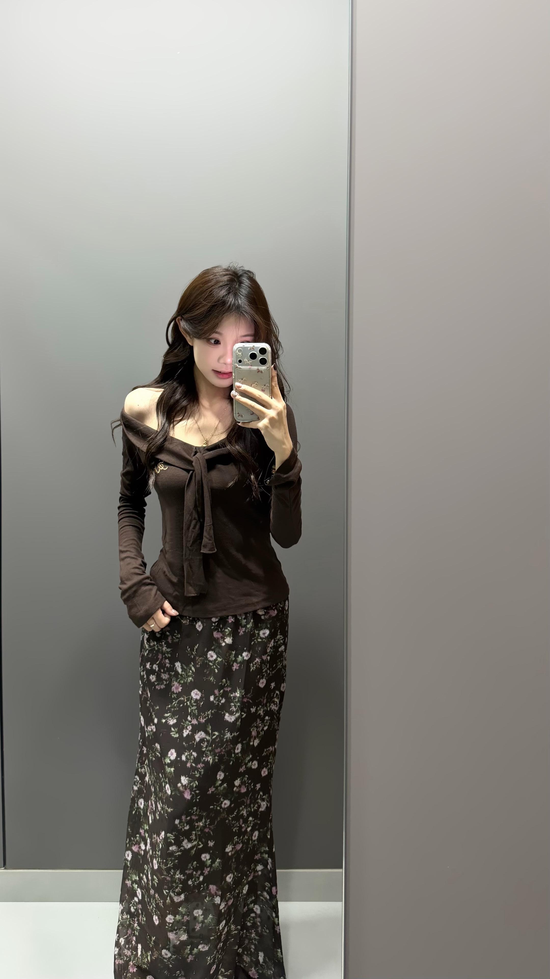 人生原本就是苦涩的 我们遇到的朋友 吃到的美食 收获的爱都是人生的止痛药