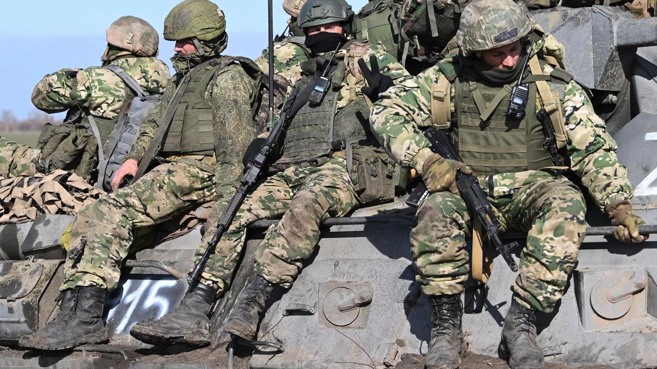 乌军在卢甘斯克方向遭受重大损失，超过2600名乌克兰武装分子和雇佣兵阵亡。
俄罗