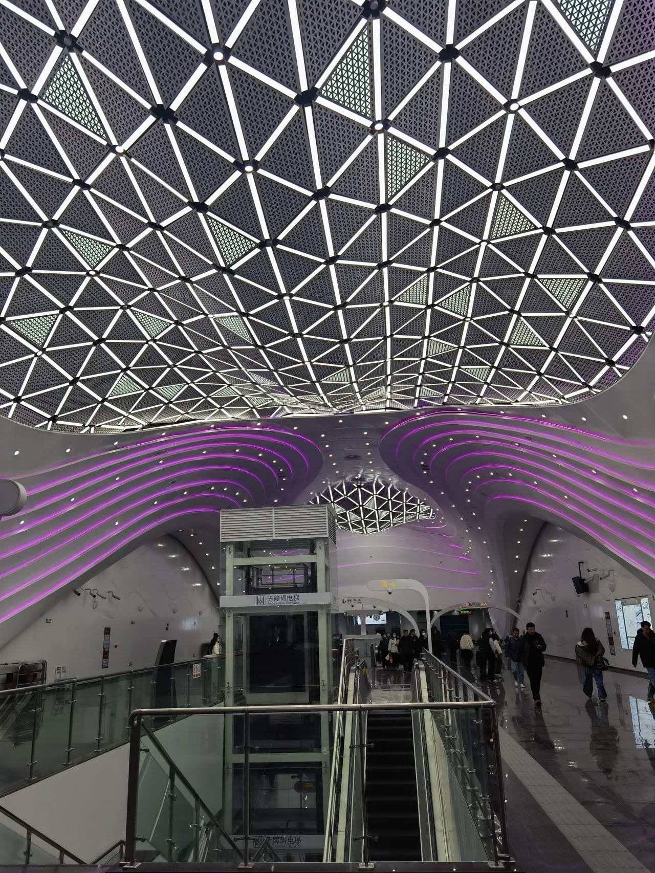 发一张图片，让我猜出你在哪里拍的各位朋友，请看图，是哪里拍的？