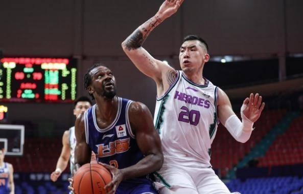 山东男篮客战广州，争四之战主要看内线：1、重装外线约翰逊还没有到位，山东男篮继续