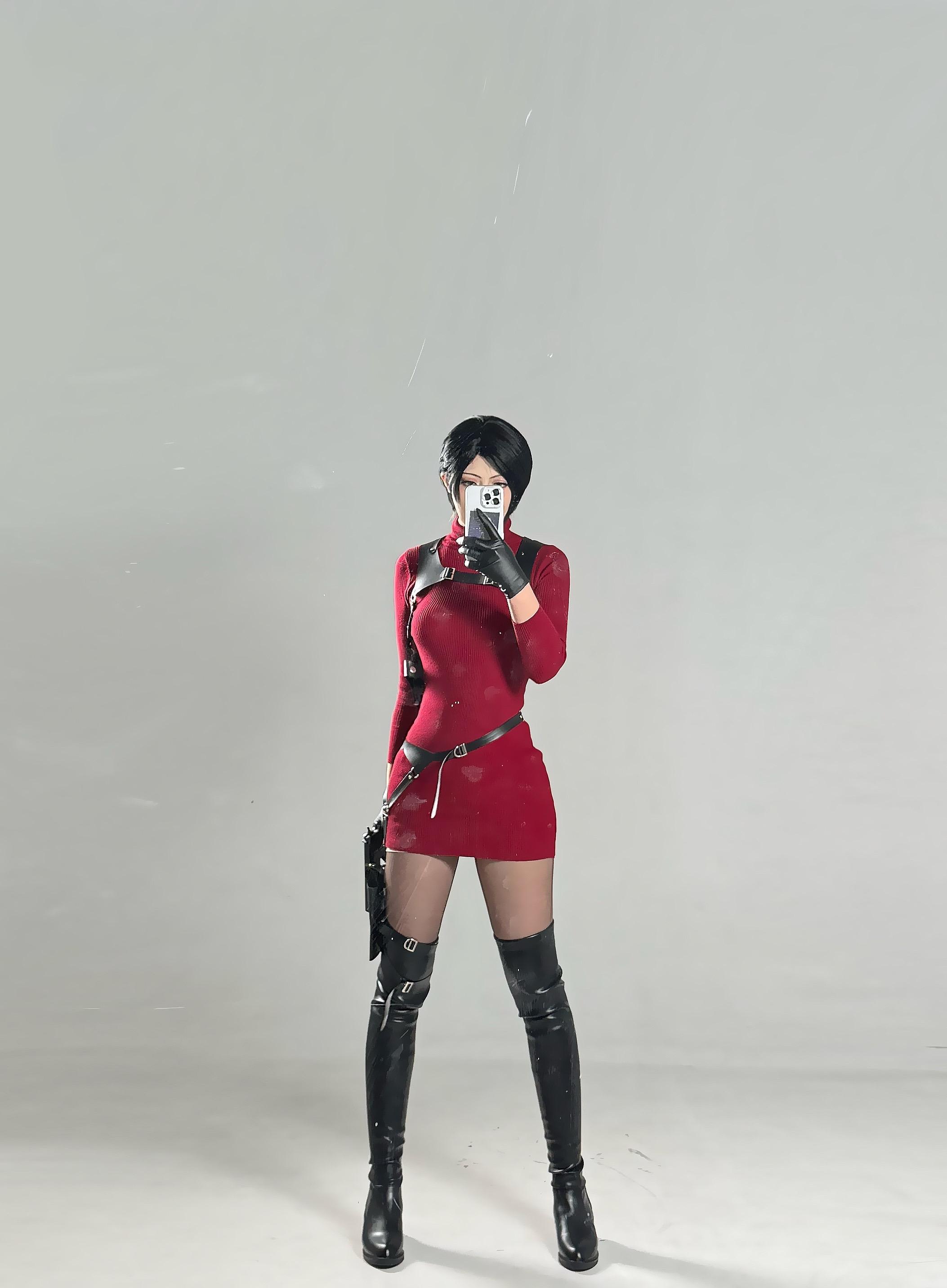 不知道 总之我俩的身材很曼妙。