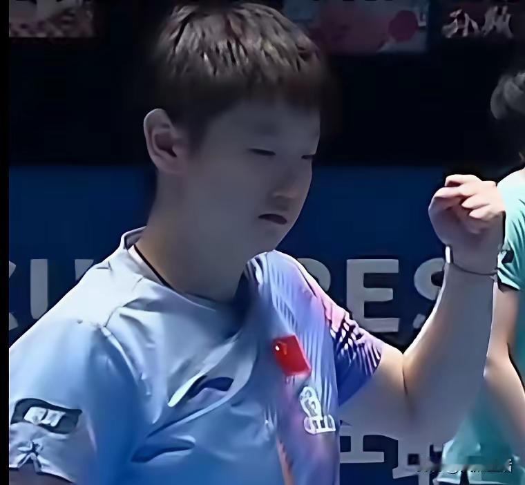 跨越山海
只为你来
眼里生花🌺
心中有爱～

你若不来
天似锅盖
你若来兮
遍