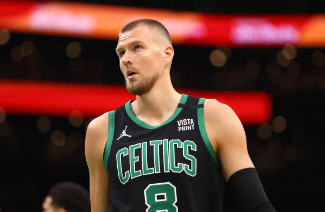 一位 NBA 分析师和写手认为，金州勇士队可能会成为凯尔特人队球星克里斯塔普斯波
