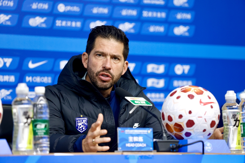 莫拉：想把三镇打造成有拼劲、严格执行技战术纪律的球队