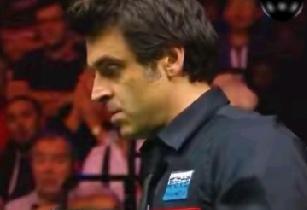 昨晚的斯诺克冠中冠赛场上演了一场扣人心弦的对决！8号种子塞尔比在决胜局中连赢两局