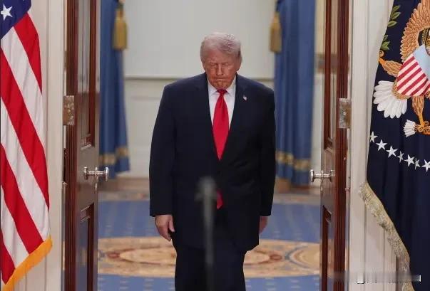 美国在伊朗战争上失利，在谈判上暂停。特朗普肯定要拉一个清单，肯定要对某些国家点名