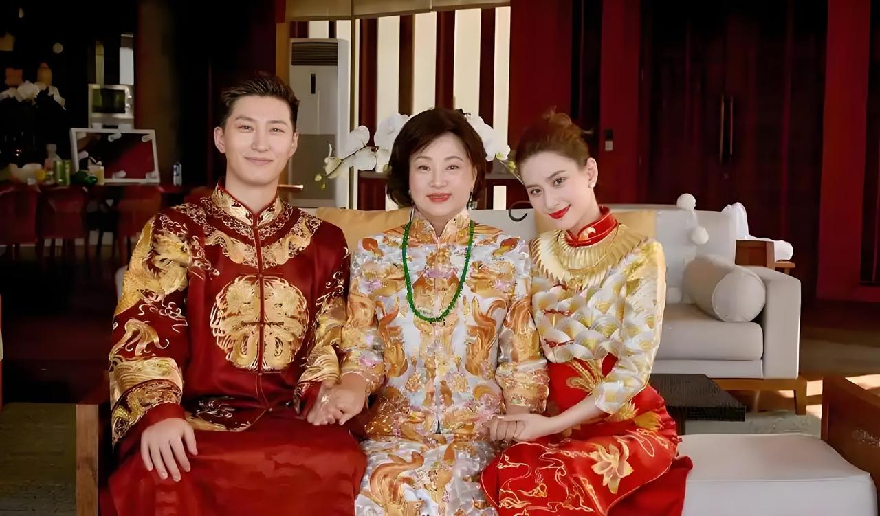 窦骁被嘲吃软饭不是因为他赚得少，也不是因为他不像辛奇隆是学霸，而是因为……

明