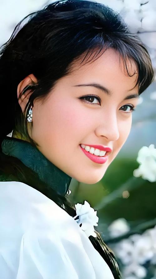 但从这件事也看出，人们尤其是女人们都有留恋青春、恋嫩的心理和愿望，特别是自然资源