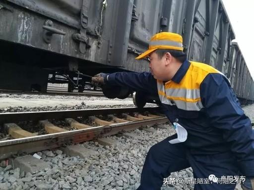 自动化时代，阜阳北站竟藏着一支铁路飞虎队！
京九线上的阜阳北站，是自动化率拉满的