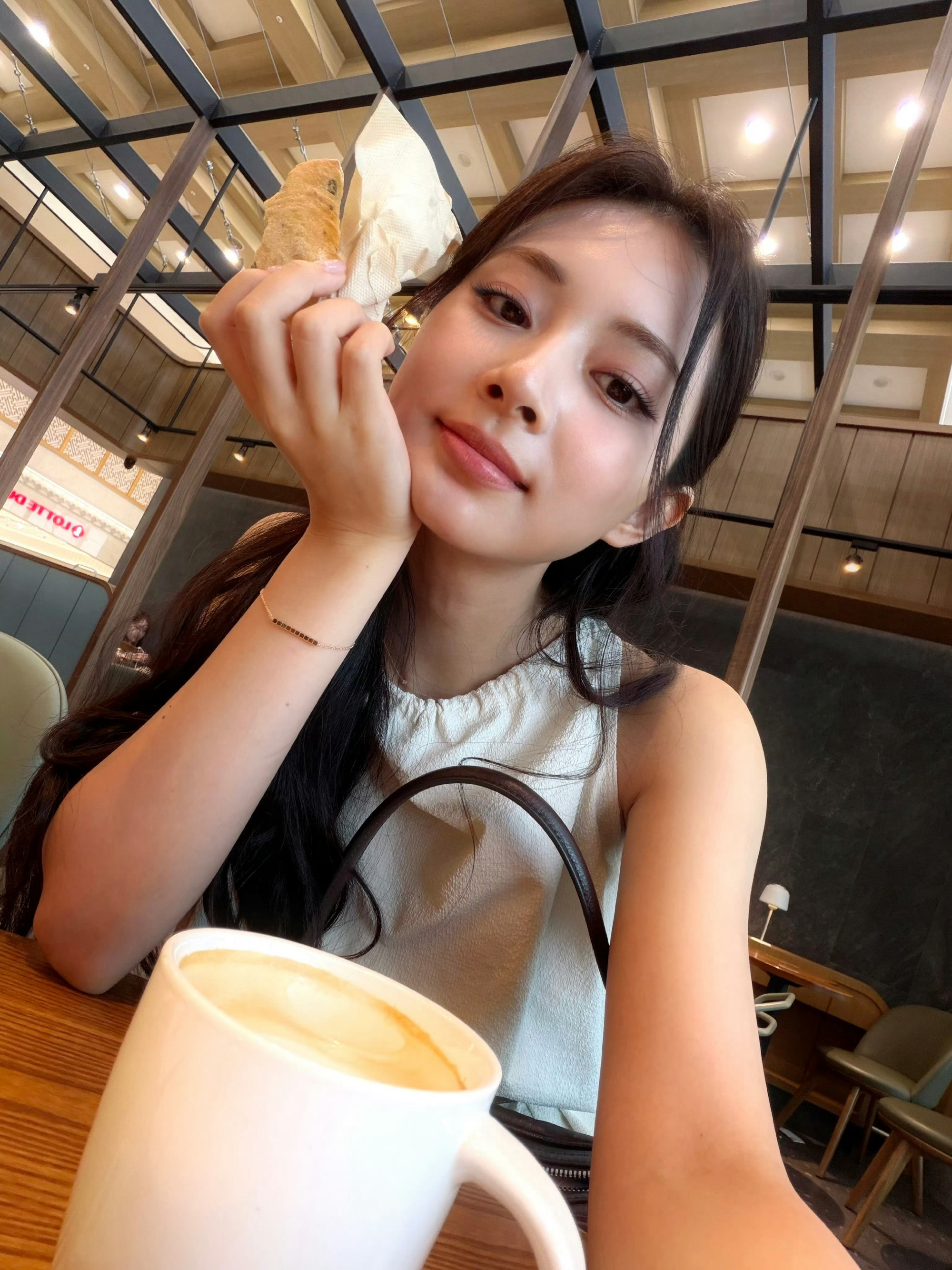高级感头像｜女生头像极简女头｜冷门小众｜高清头像丨ins冷淡 ｜文艺范｜氛围感拉