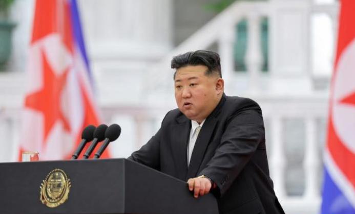 朝鲜政府发表严正声明，

8 月 19 日，朝中社发布评论文章，直接点名谴责美韩