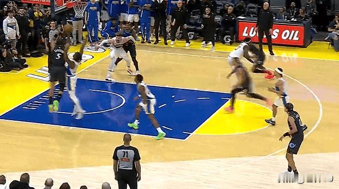 班凯罗29+10准绝杀！魔术逆转步行者，送对手10连败
 
北京时间2026年1