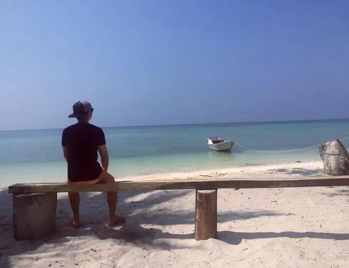 #一个人旅行是什么体验#旅行，是一种生活的艺术，它让我们从日常的束缚中解脱出来，