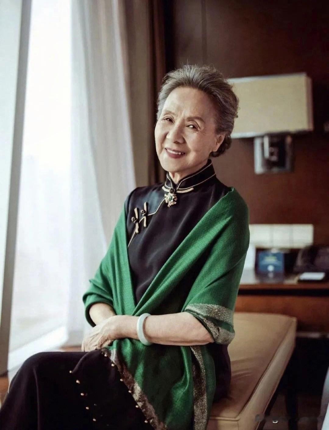 幸福和什么最有关系幸福和内心的知足、健康的身体、稳定的情绪、被爱与被需要的感觉最