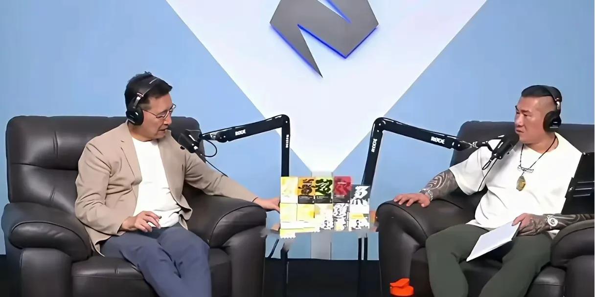 还想“不统不独”？岛内这帮人彻底傻了！很多人以为，赵少康这种“只想捞钱”的论调是