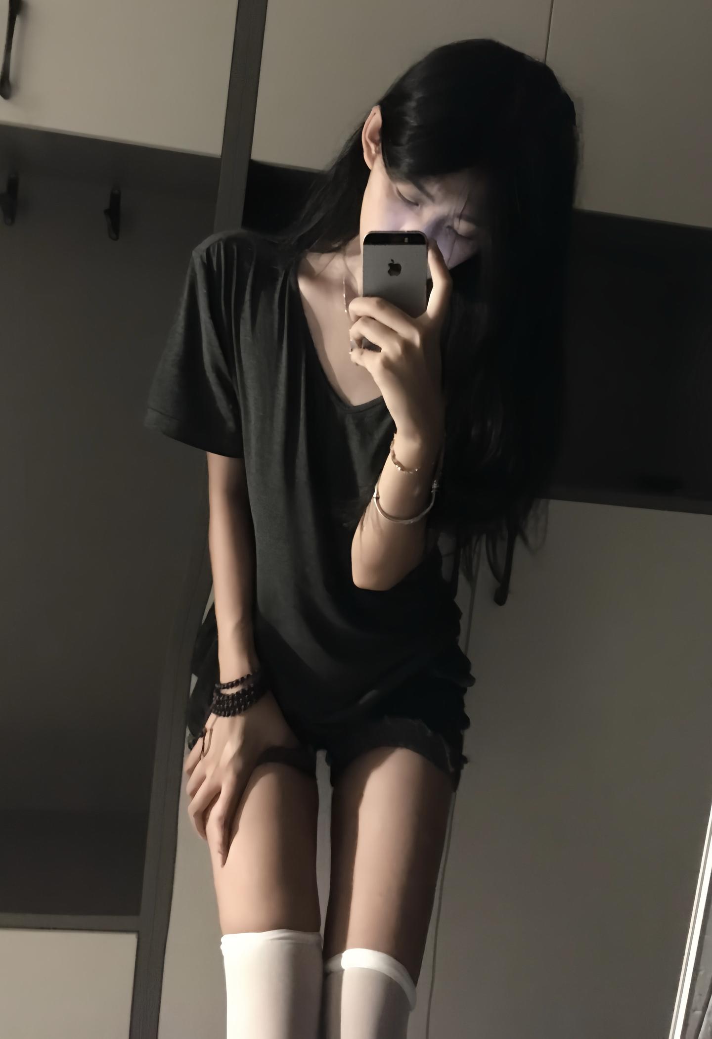 我也想被哥哥钓🥹哥哥讲话好搞笑🤣 而且帅气又礼貌🥰会讲故事哄睡觉...