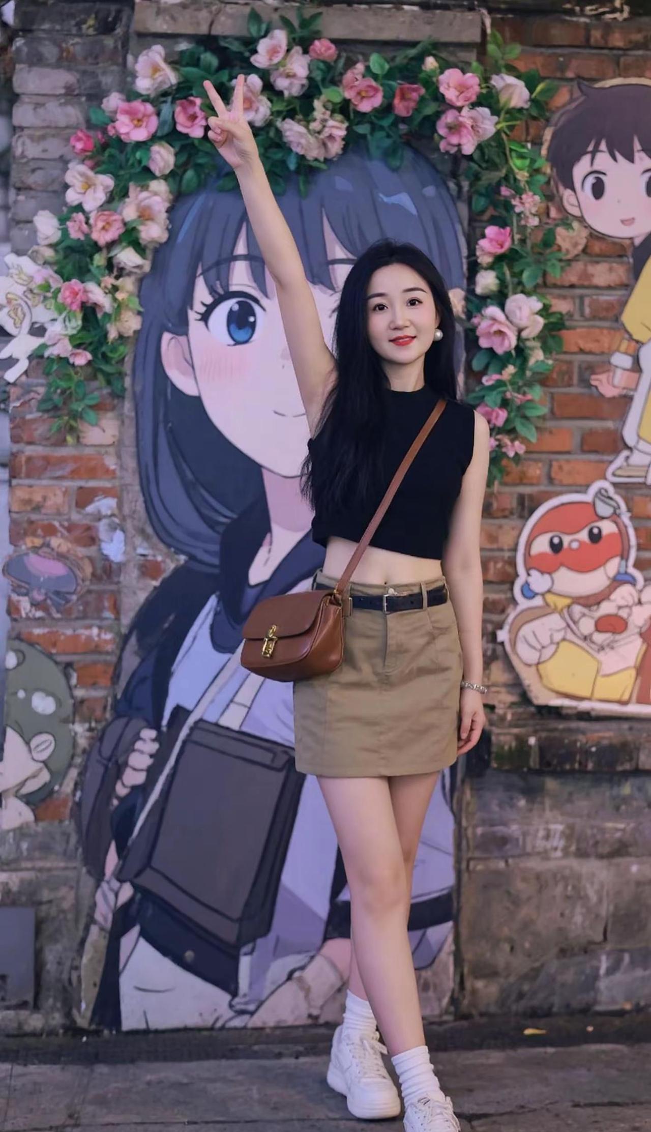 : 如果一个男人跟你说他的经济压力，那这个人基本上是不爱你，他不想为你花钱，是因