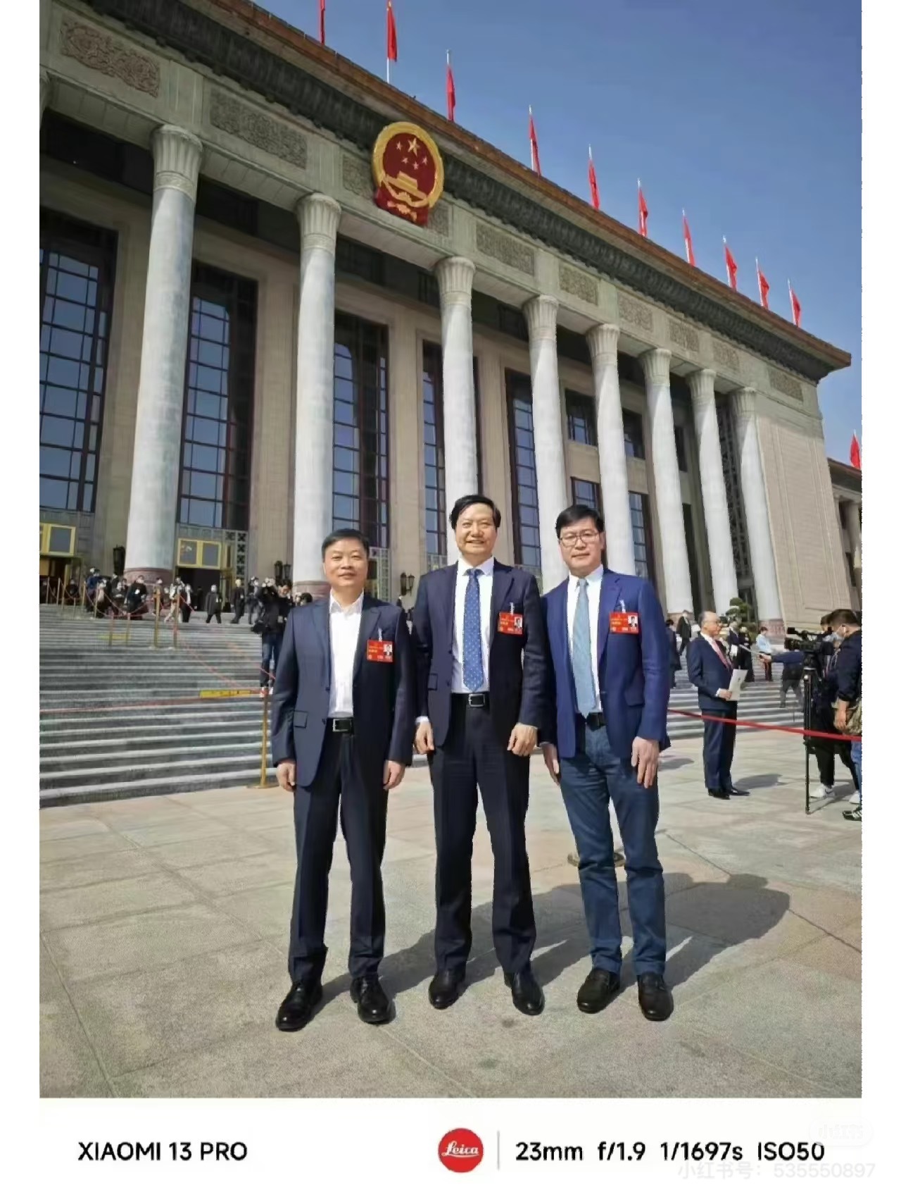 澎程有多大啊。。把雷军显得跟个一米五一样可是雷军身高一八三 