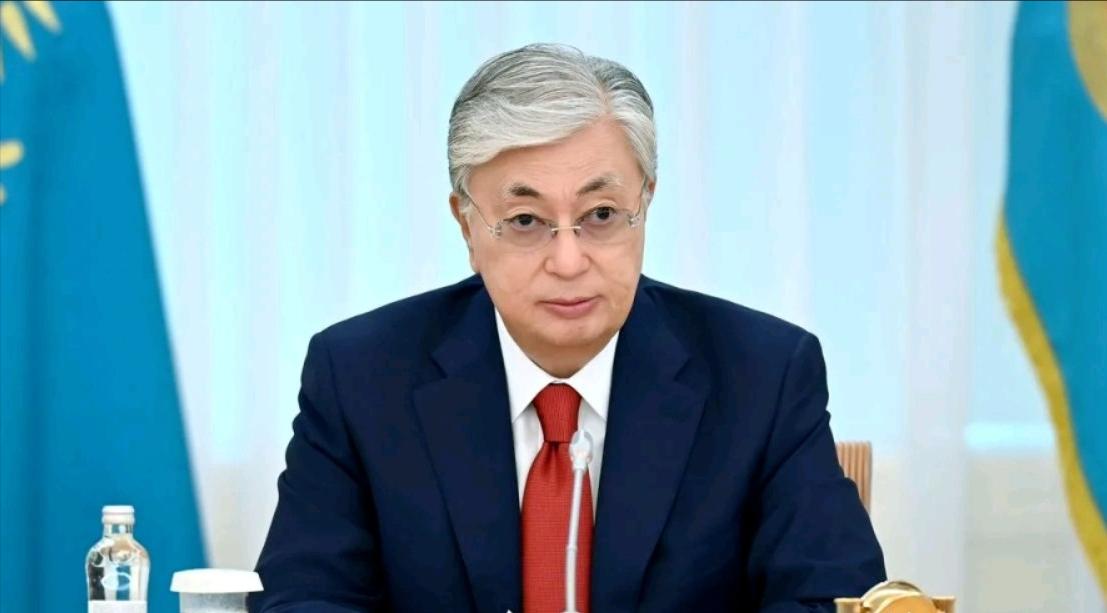 托卡耶夫这一番讲话，高市早苗估计脸上都挂不住了！托卡耶夫黑不提，白不提，偏偏在日