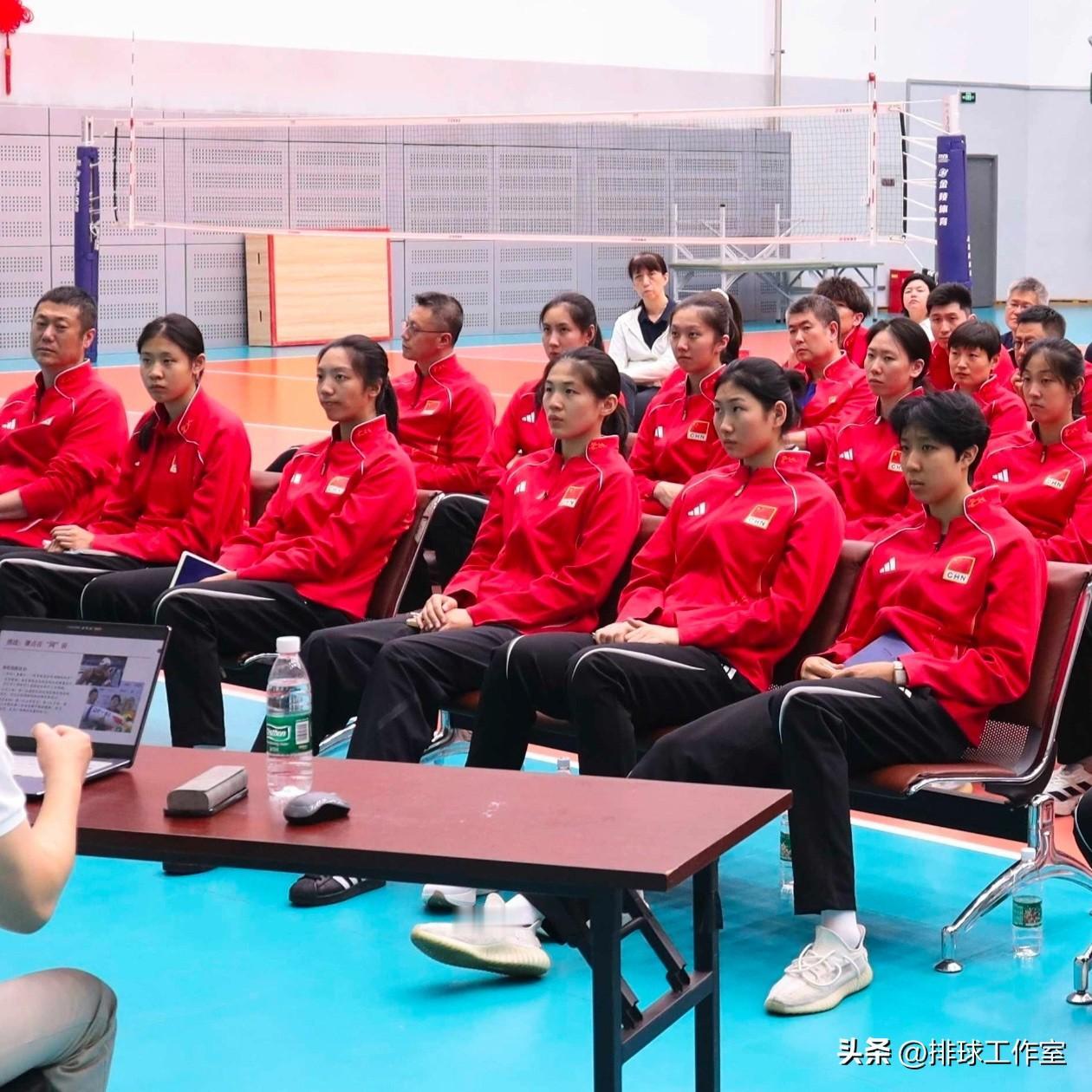从目前这套阵容来看，中国女排在身高和力量上均处于明显劣势。庄宇珊182cm、龚翔