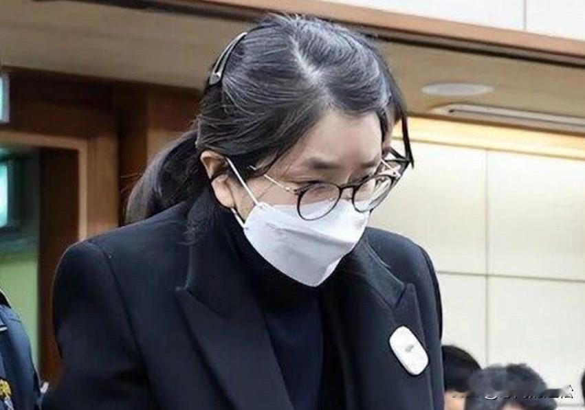 金建希不服二审判决要再上诉！
原本一审判1年8个月，不服非要上诉，现在好了，二审