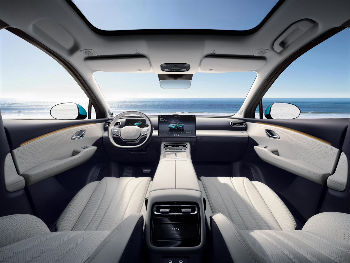 风云T9L 正式上市定位大五座定位，风云T9L 核心参数车身：4870mm×19