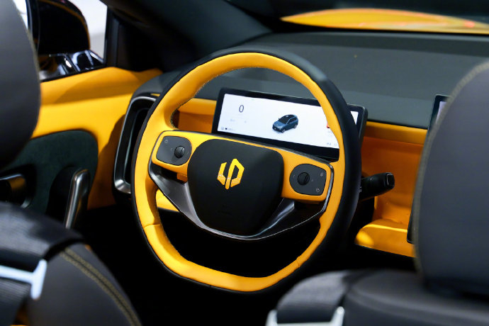 零跑Lafa5这个定价真的让我惊到了，本来觉得至少得13万起，结果直接9.28万