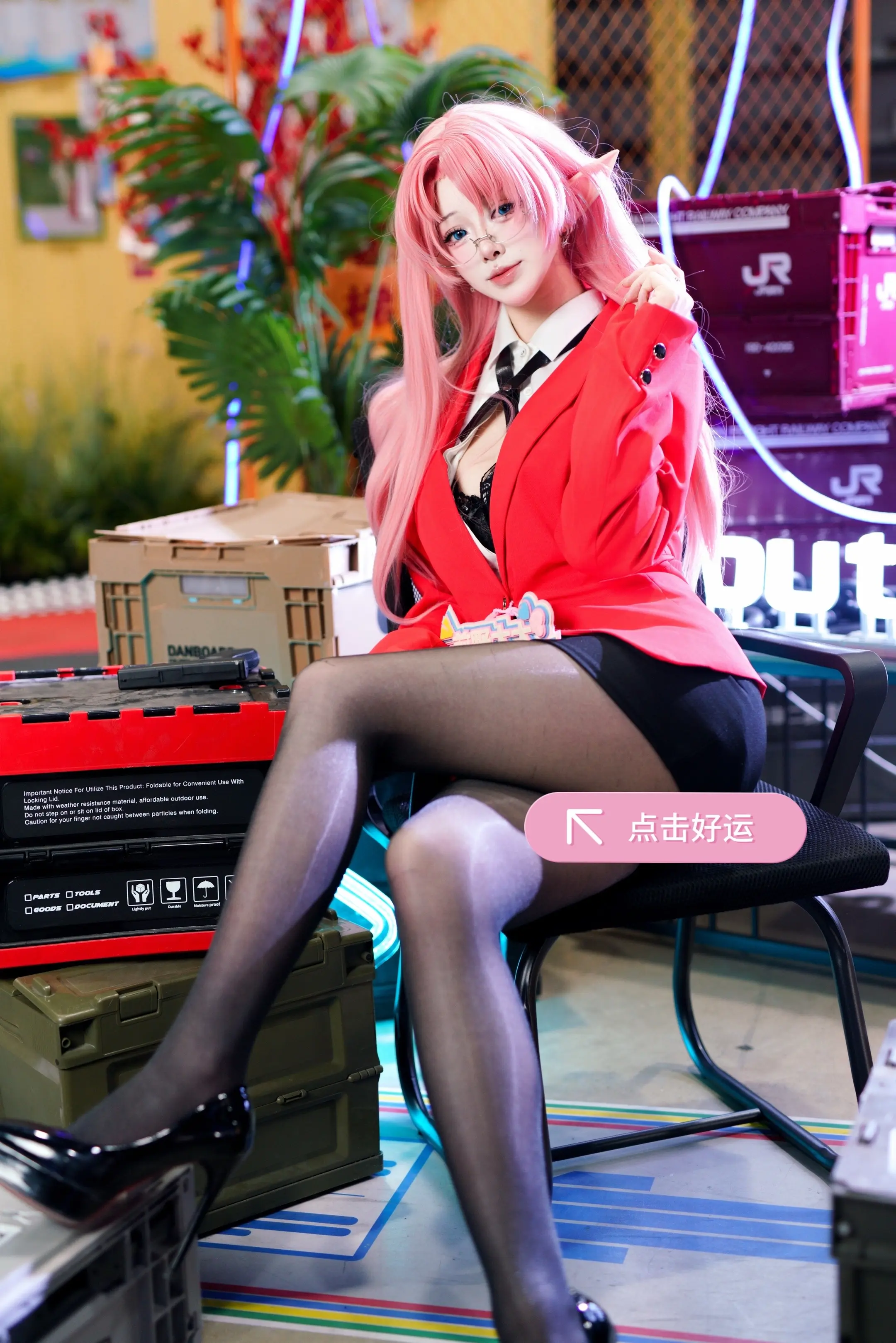 我不说谁看得出是漫展场照。