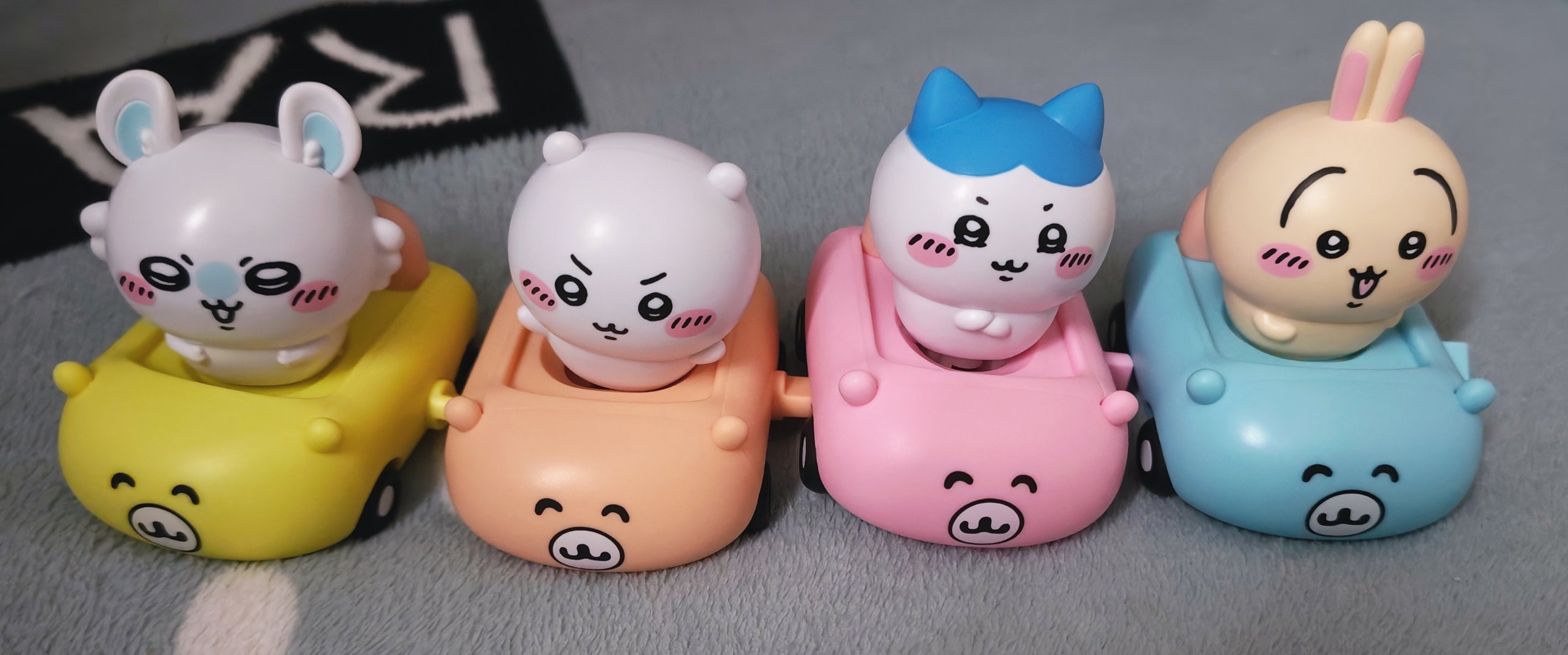 好可爱大家开小车车chiikawa