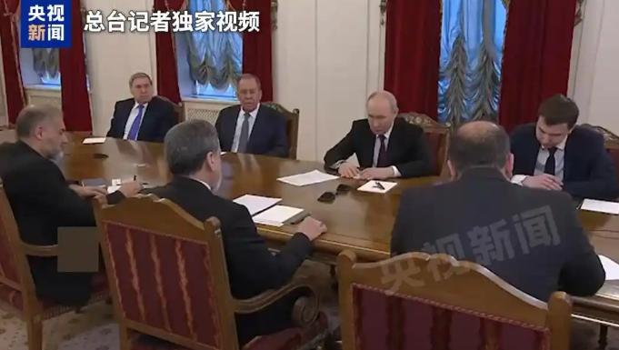 普京与伊朗外长深谈90分钟，明确表态钦佩伊朗抗美决心
 
当地时间4月27日，俄