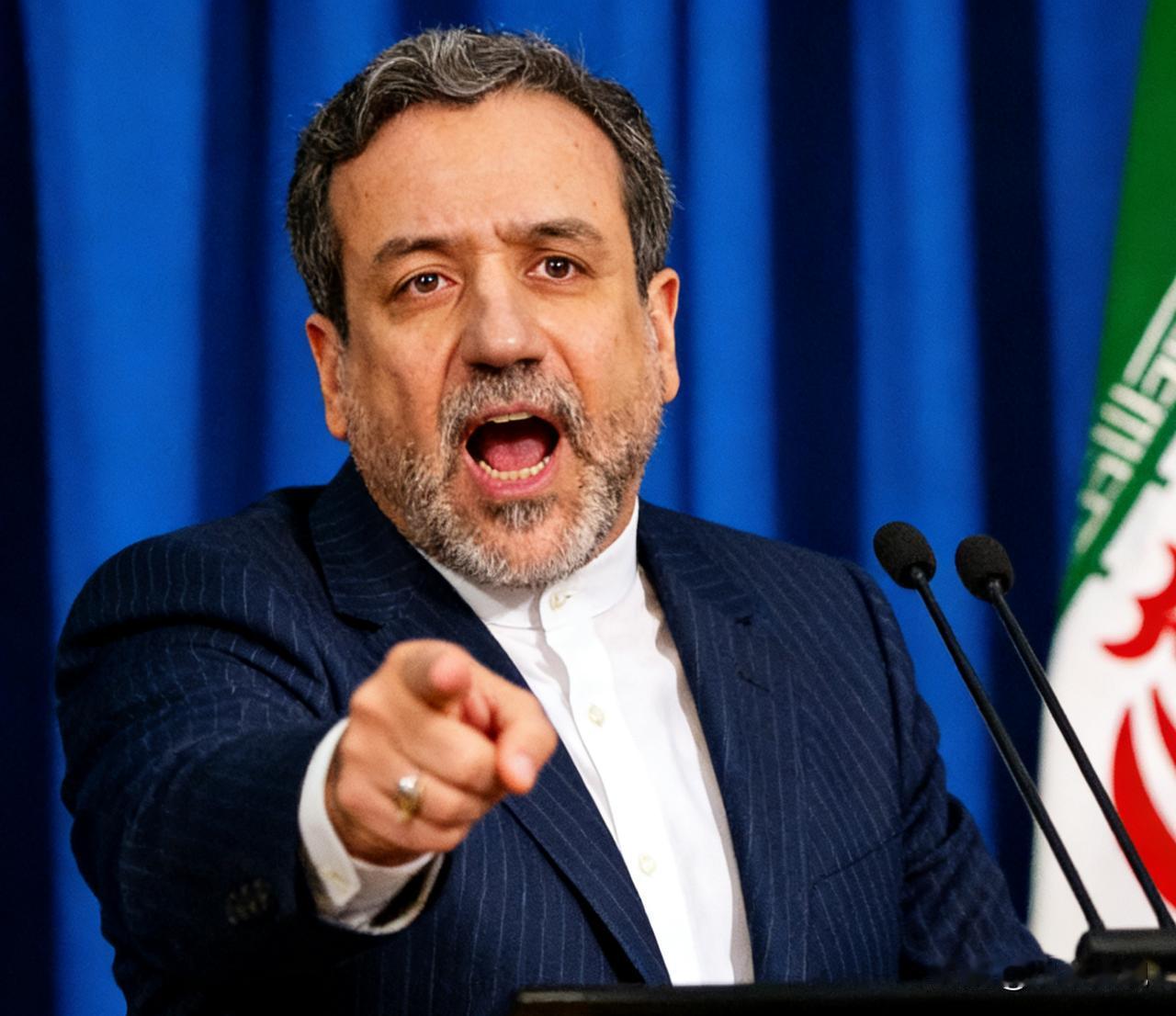 就在刚刚
伊朗突然宣布了：
伊朗外交部长阿拉格齐22日在社交媒体发文说，伊朗人不