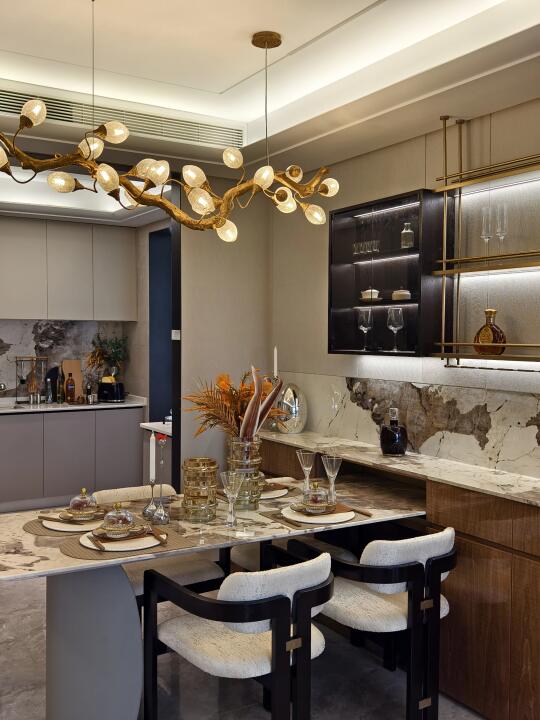 看房？看展？也太有意思了