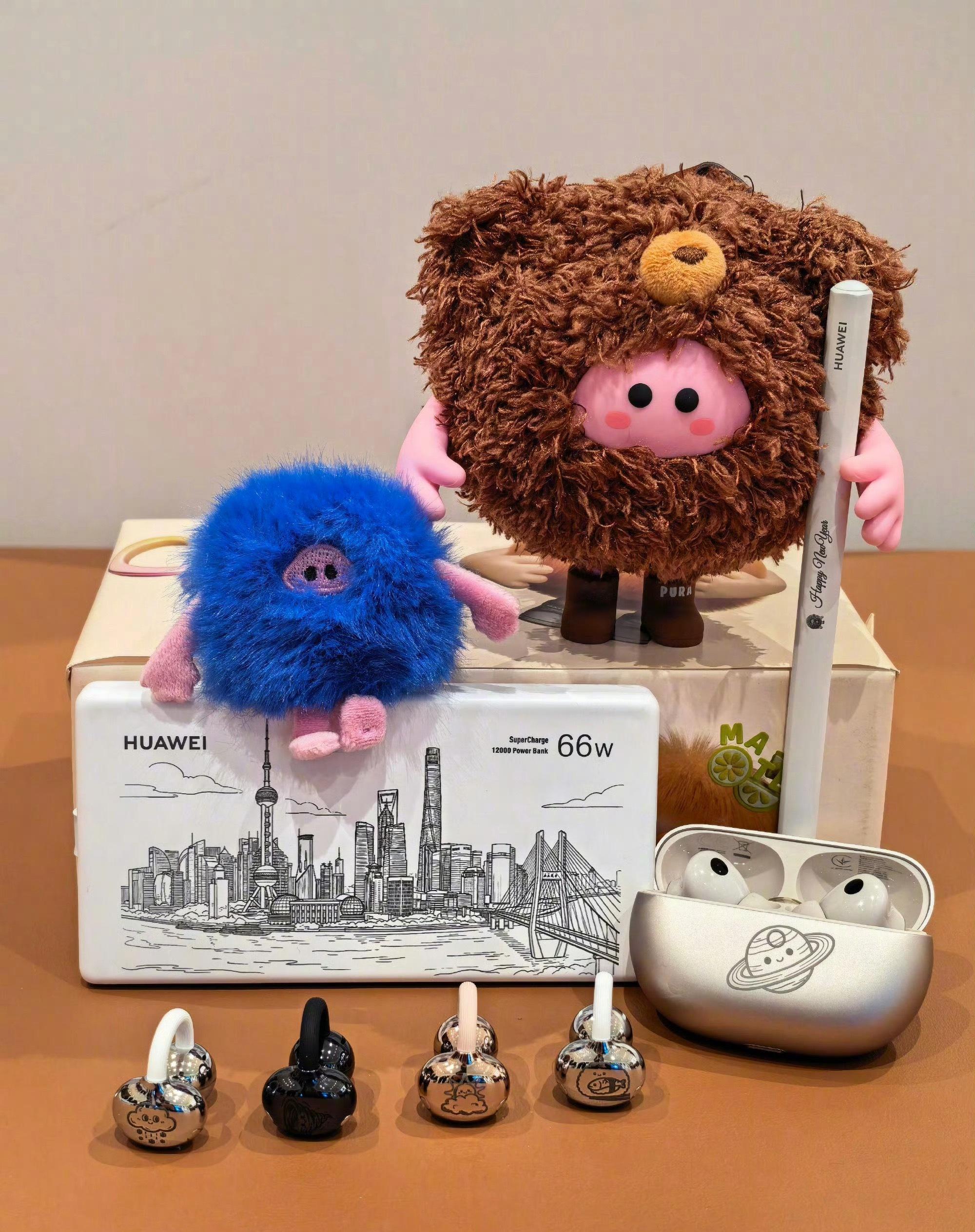 华为镌刻服务五一活动来了太贴心了！有需要的朋友可以报名预约免费镌刻图案～ 