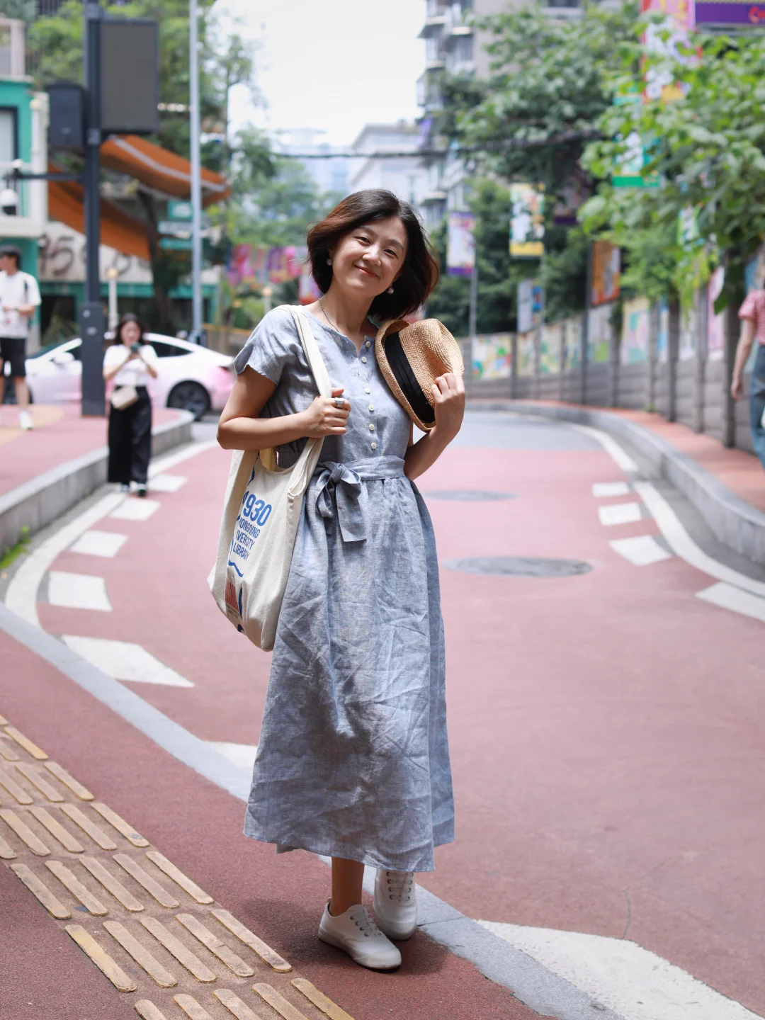40+：亚麻裙和夏天最配！