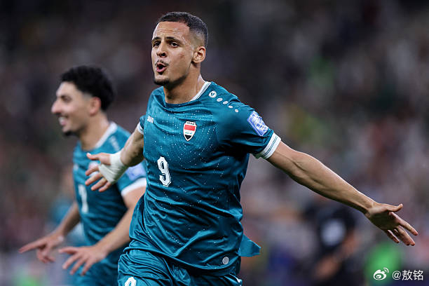 伊拉克vs玻利维亚 世界杯最后一个名额了啊！开赛10分钟，伊拉克队阿尔-哈马迪率