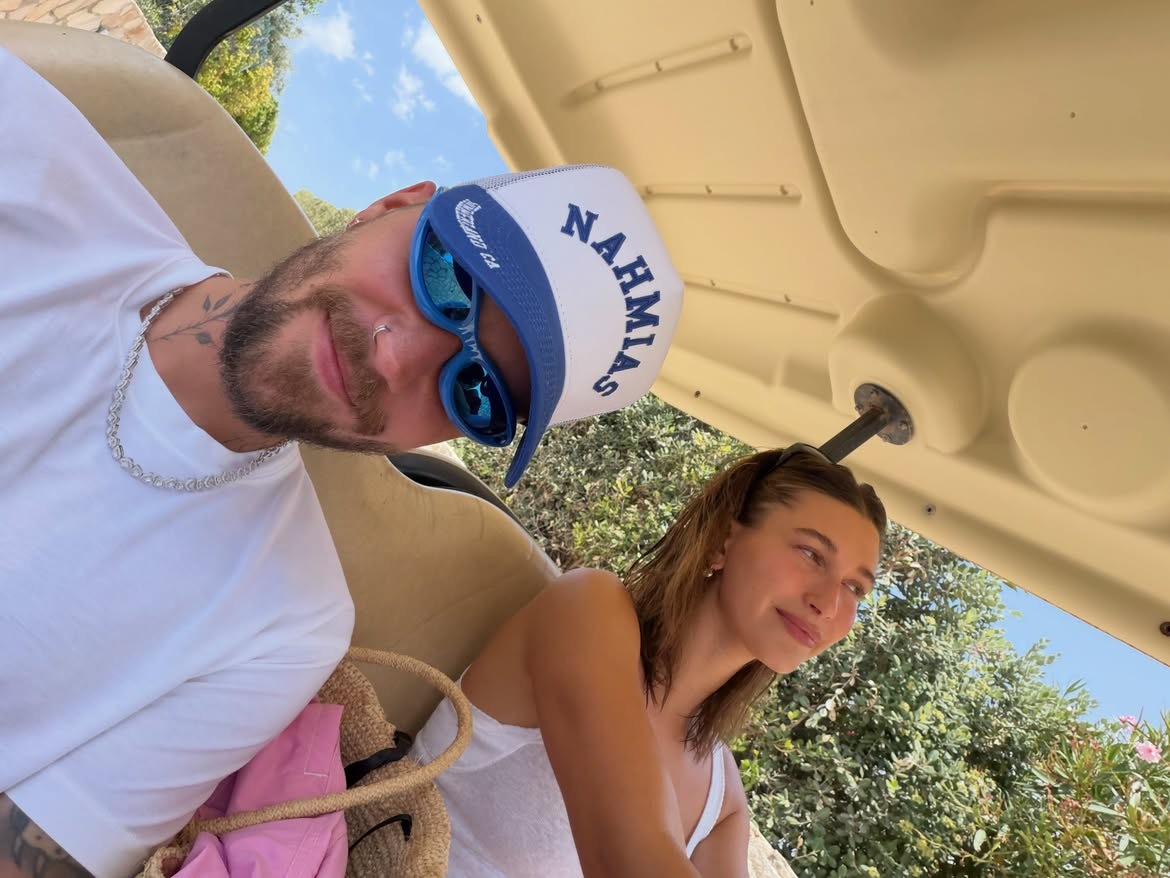 JustinBieber  • 贾斯汀比伯 時尚博主分享近期渡假照🍋🍄🍓?
