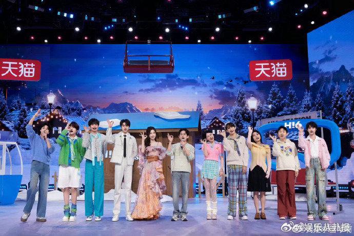 虞书欣[超话]林一[超话]虞书欣喊林一乖乖这一幕太苏了，两人的 CP 感简直要溢