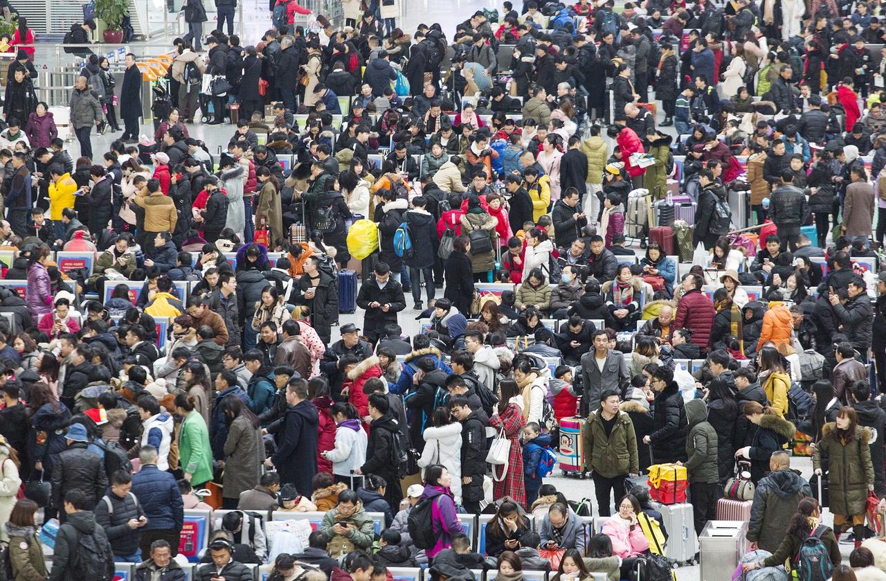人口老龄化不是因为现在生的少，而是过去生的太多了？

我们是不是都被带偏了！一说