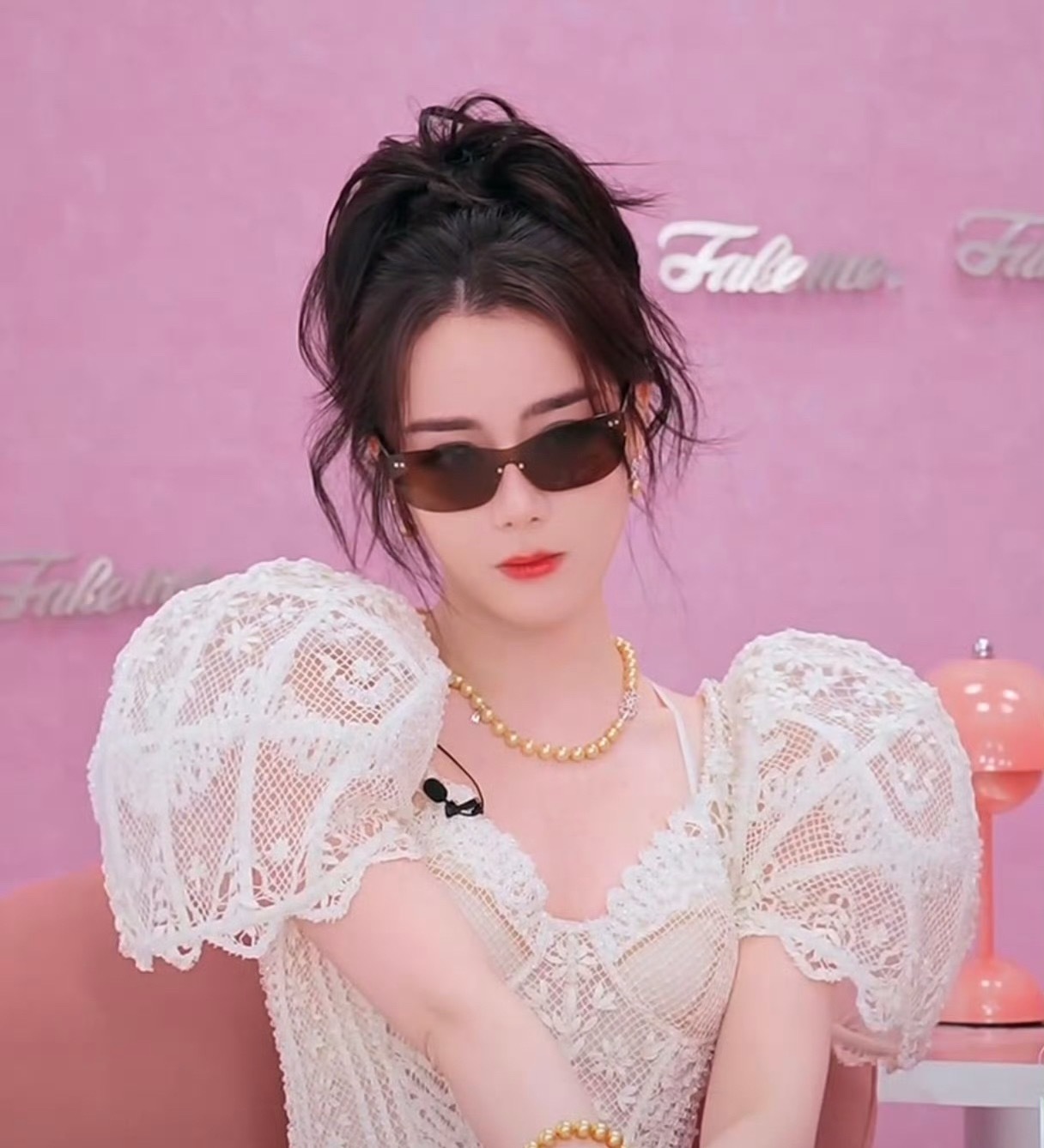 杨紫迪丽热巴直播图杨紫迪丽热巴状态 杨紫迪丽热巴今晚直播图🈶，两个人的状态都好