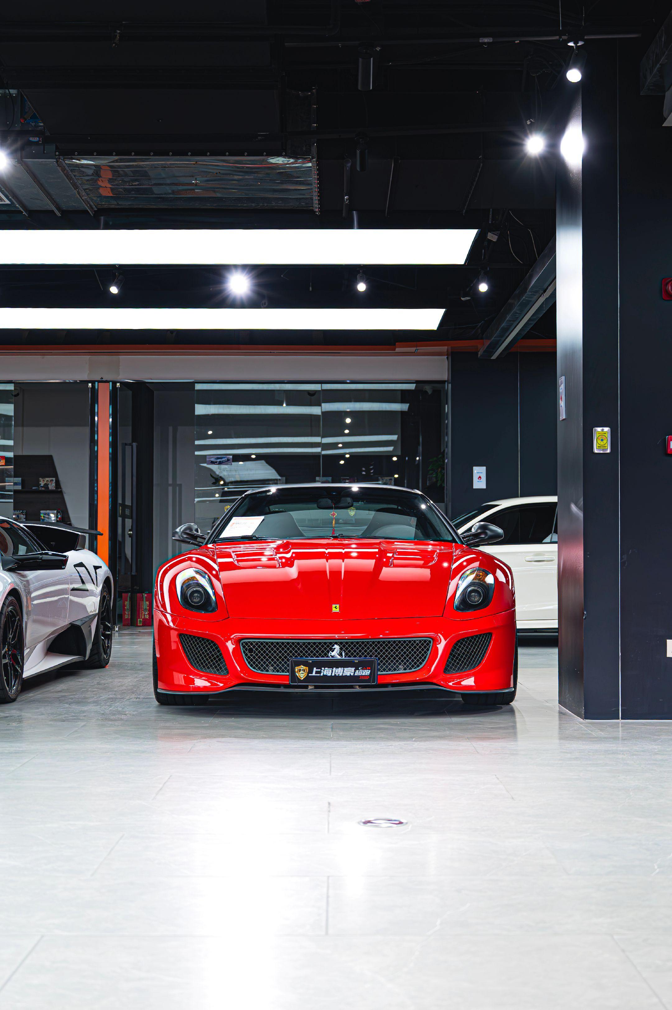 带套件的599 GTO似乎特别少见。Ferrari 599 GTO，本...