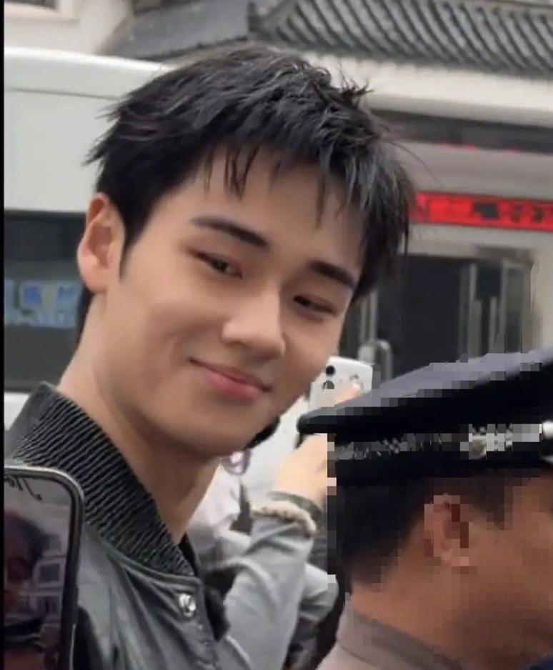 小四男团路透，你觉得几号能红？ 