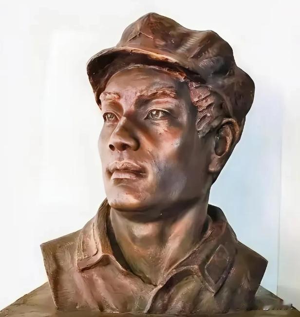 1930年底，22岁的罗南辉受党组织指派，赴四川万县接任中共川东特委军委书记，可