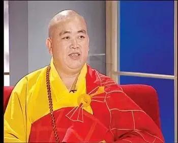 昨天传少林寺方丈被抓新闻 我就感觉这事大概是真的 下午还和Ai论辩了好几分钟 结