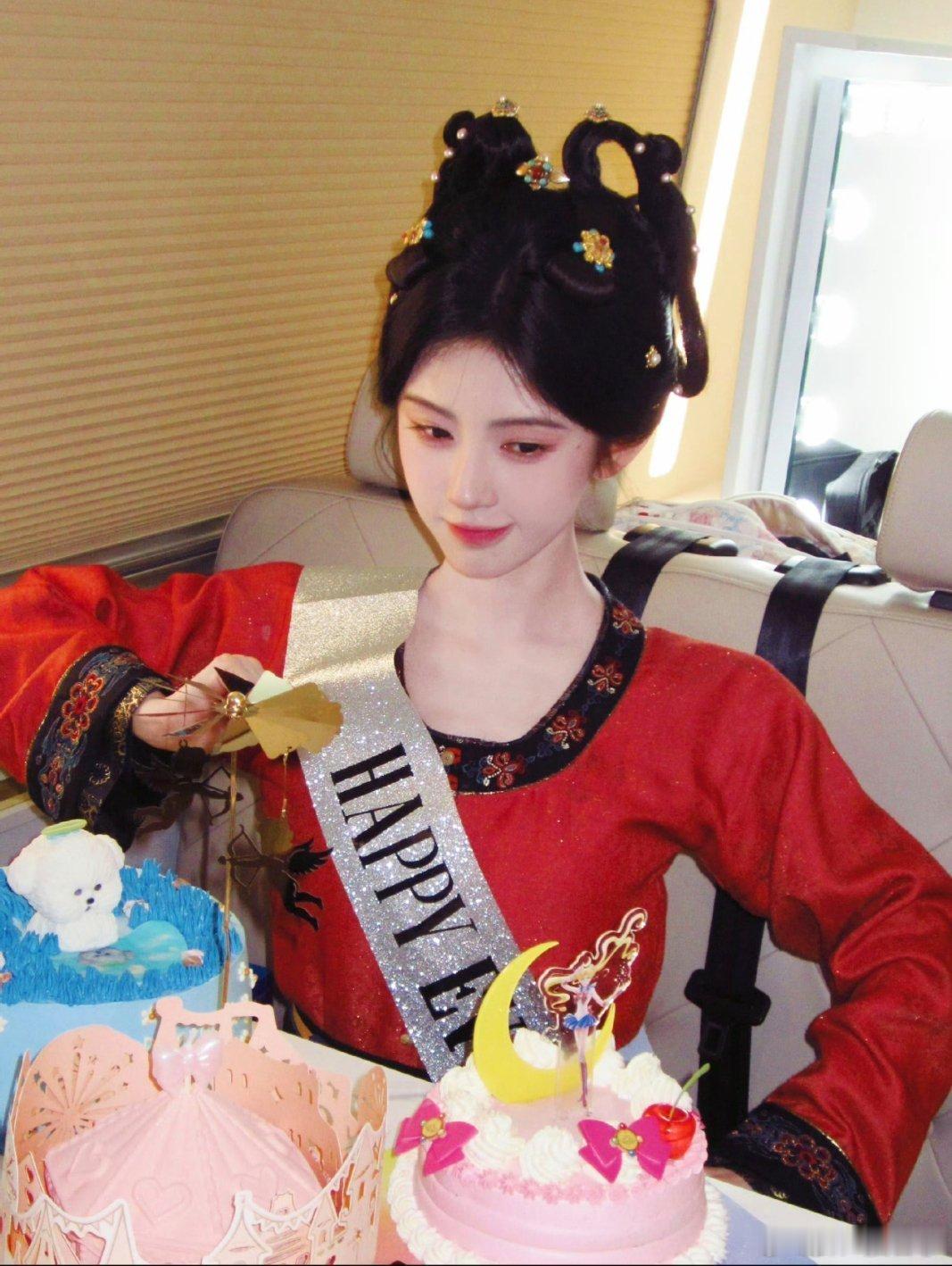 鞠婧祎  jjy鞠婧祎花间令 jjy鞠婧祎杨采薇“在某个不知名的角落许你岁岁平安