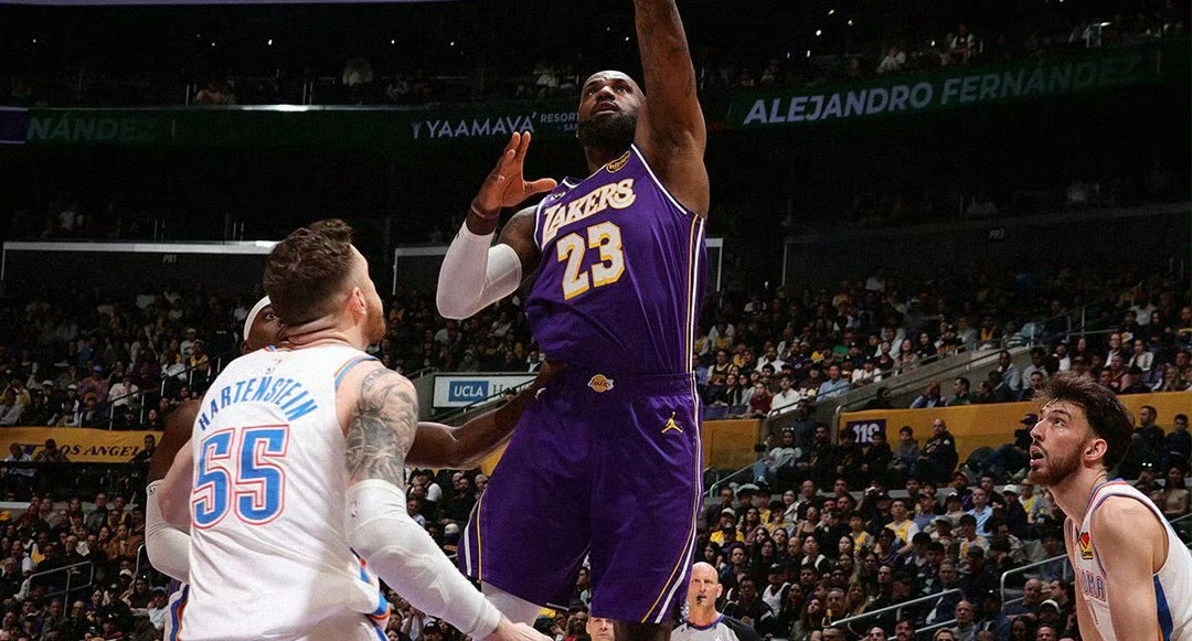 今日复盘  G52 vs雷霆 叹息之墙两边都是头牌缺席，各有一位主将带伤出战，本