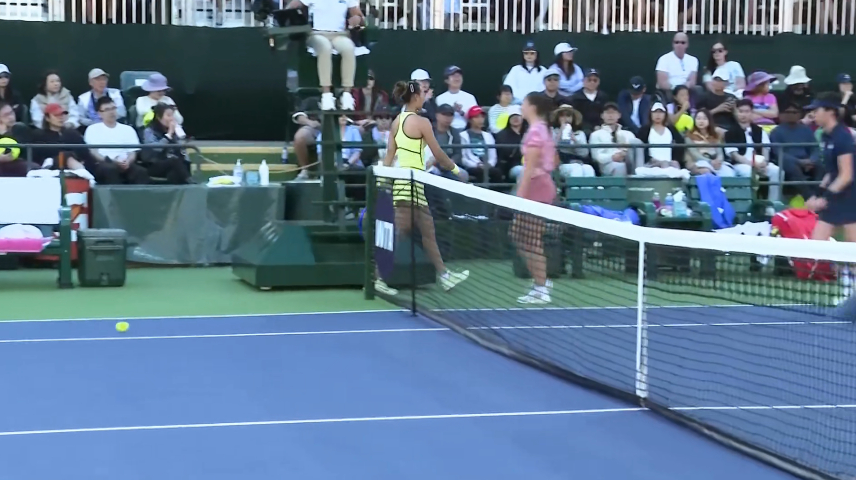 郑钦文vs鲁季奇 郑钦文首盘8破1，4-6不敌鲁季奇印第安维尔斯1000赛