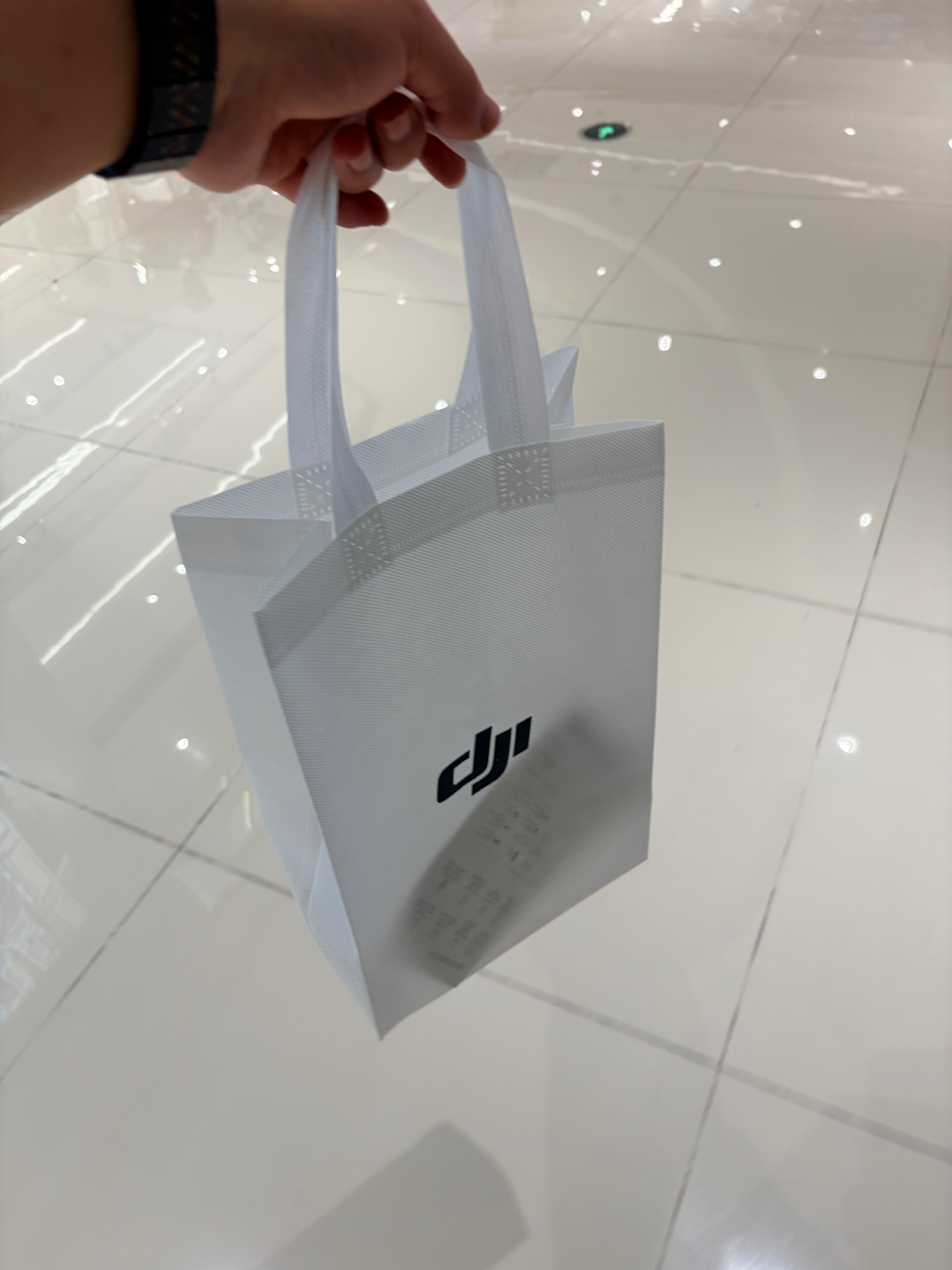 大疆土特产DJI Pokcet 4P已到手！明天就得上阵干活了，也是个劳碌命呀！