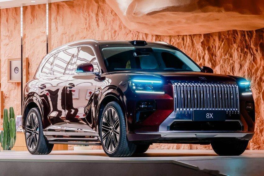 “新公路之王”诞生🔥极氪8X 正式上市！限时权益价32.98万元起，正面硬刚B